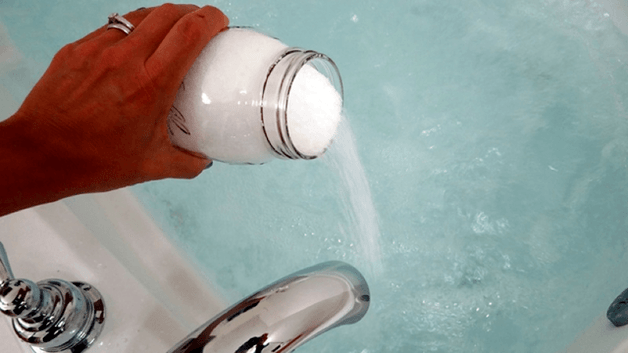 Bath with soda to increase membership